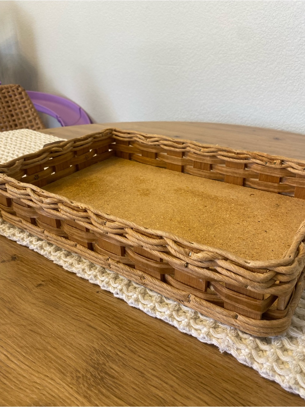 Vintage Pyrex Cork Backing baking dish holder with handles.